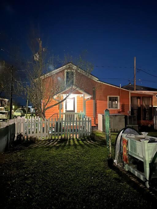 Kari'S Island Escape - Historic District Vila Galveston Exterior foto